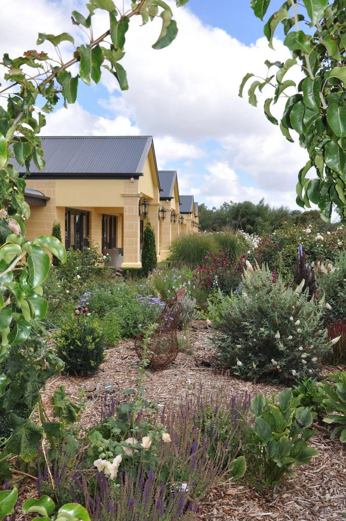The Barn Accommodation Mount Gambier Bagian luar foto