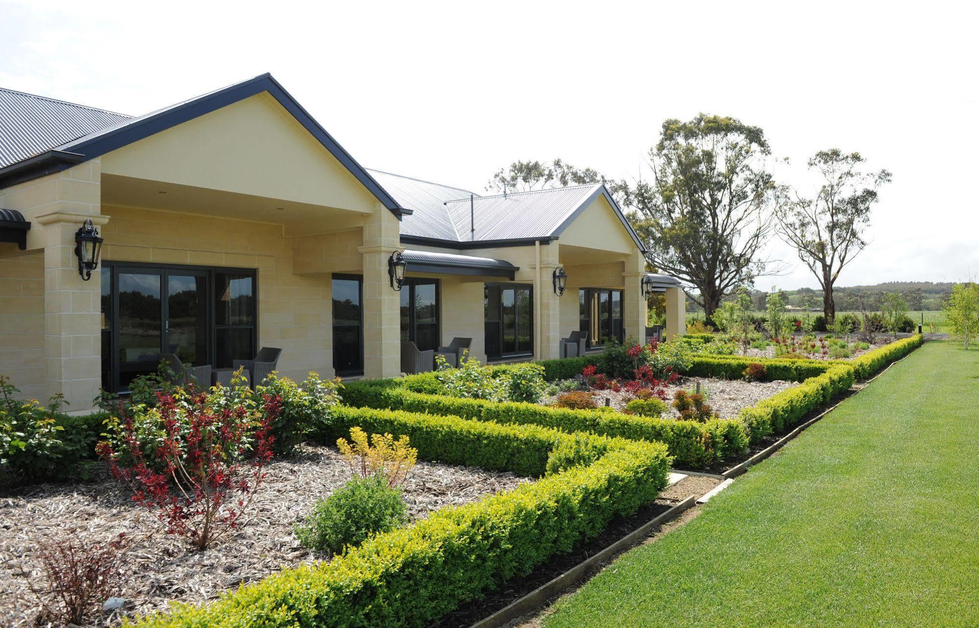 The Barn Accommodation Mount Gambier Bagian luar foto